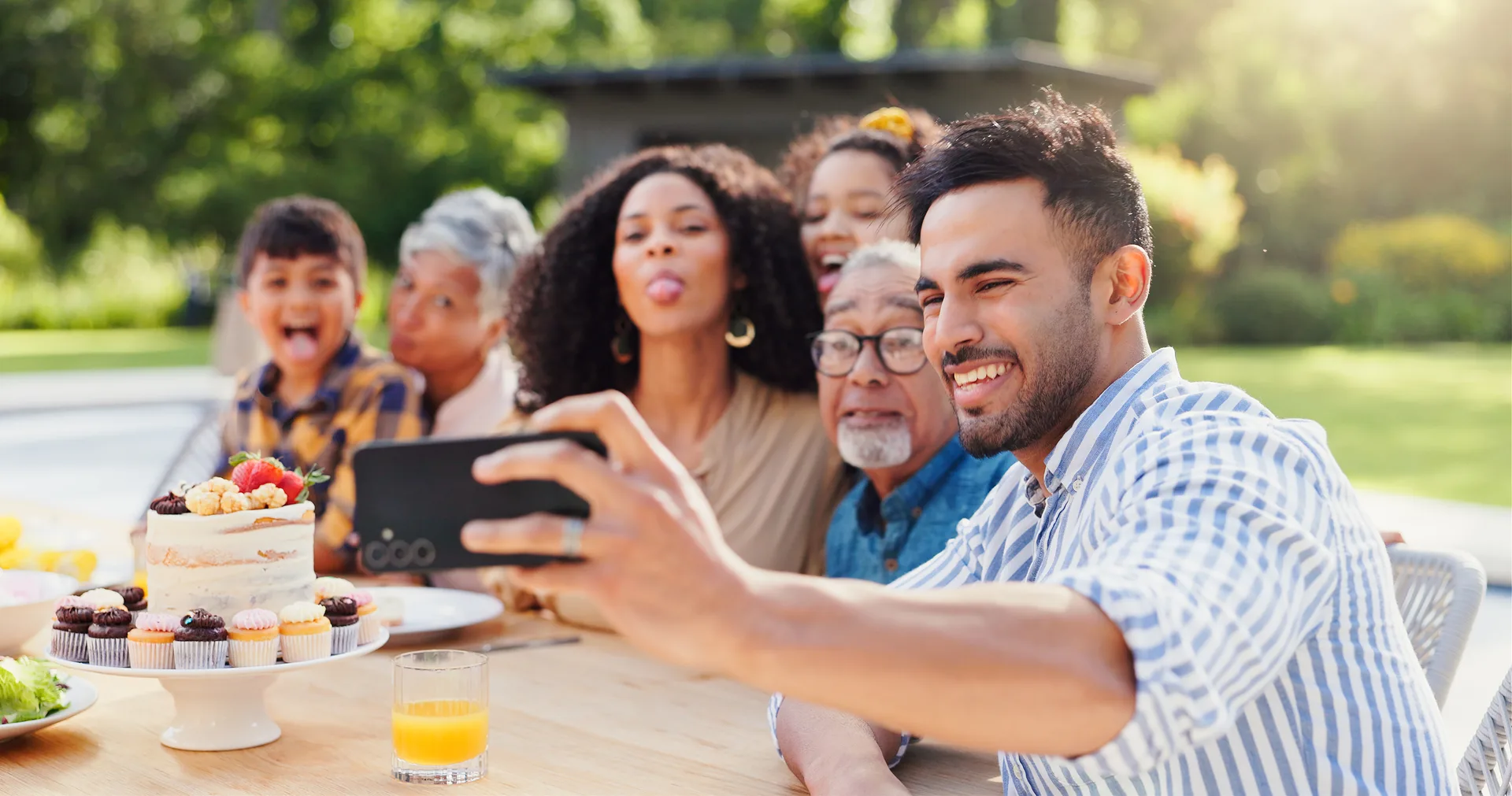 Family planning together around a table